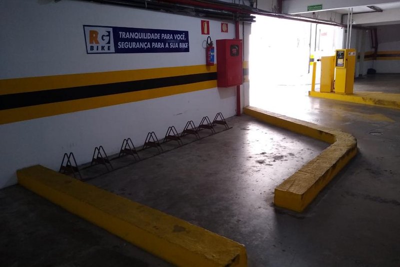 Vereadores voltam a discutir criação de vagas para ciclistas em estacionamentos privados de Caxias<!-- NICAID(14735974) -->
