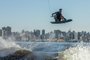 PORTO ALEGRE, RS, BRASIL - 31/01/2022Heiner Hofmann andando de wakeboard<!-- NICAID(15003471) -->