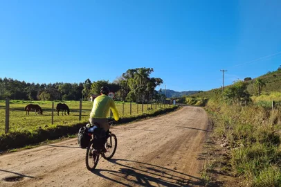 Coluna da Rosane Tremea sobre cicloturismo no RS<!-- NICAID(15014013) -->