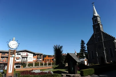 GRAMADO, RS, BRASIL. (02/06/2020)Em Gramado, a unidade Laghetto Stilo Borges, que fica no Centro, foi uma das primeiras da rede a voltar às atividades. Aos finais de semana a ocupação já chega a 40% e os 50% deverão ser facilmente atingidos no feriadão de Corpus Christi + Dia dos Namorados. Diversos cuidados entraram pra rotina do estabelecimento. (Antonio Valiente/Agência RBS)<!-- NICAID(14513788) -->