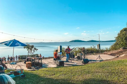 zona sul, viamão, itapuã, ar livre, guaiba, piquenique, destemperados, domingo<!-- NICAID(14947747) -->