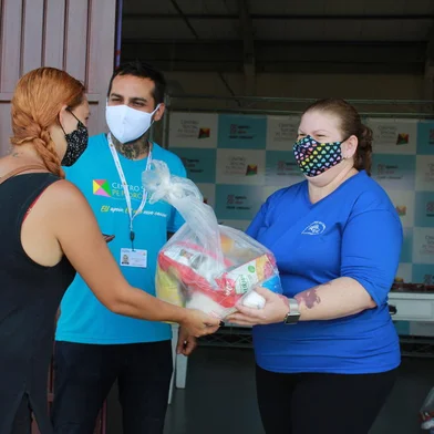 869 toneladas de alimentos e mais de 2,5 milhões de atendimentos terapêuticos: Arquidiocese de Porto Alegre divulga balanço de 2021.Na foto, doações do Mensageiro da Caridade e do Centro Social Padre Pedro Leonardi<!-- NICAID(15048565) -->