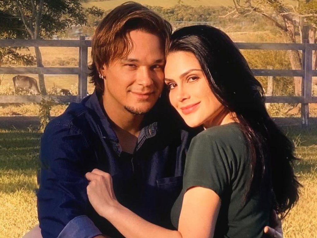Natália Guimarães e Leandro, do KLB, oficializam casamento após 14 anos de relacionamento | Donna Natália Guimarães e Leandro, do KLB, oficializam casamento após 14 anos de relacionamento | Donna