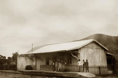 A Estação Urbana, de Osório, na década de 1930.<!-- NICAID(15052861) -->