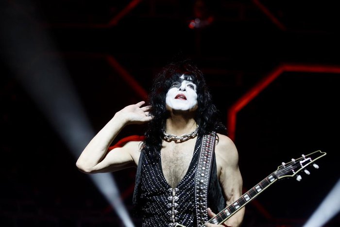 Paul Stanley (guitarra e voz) na Arena