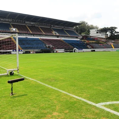 CAXIAS DO SUL, RS, BRASIL, 12/02/2022. Caxias x Inter, jogo válido pela sexta rodada da primeira fase do Campeonato Gaúcho (Gauchão 2022), realizado no estádio Centenário. Na foto, vista geral do estádio Francisco Stédile, o estádio Centenário. (Porthus Junior/Agência RBS)<!-- NICAID(15014940) -->