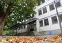 Escola que teve aulas suspensas por ameaças e outros problemas busca soluções para retomar à normalidade em Caxias
