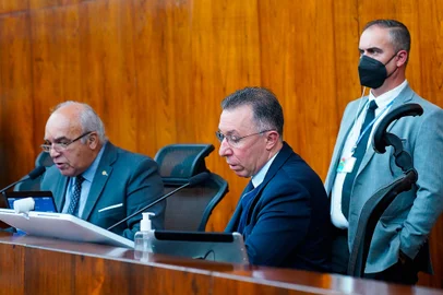 Não houve quórum para apreciação das sete matérias que constavam na Ordem do Dia da sessão desta terça-feira (10). Apenas 26 parlamentares registraram presença no período destinado à verificação de quórum para dar início à deliberação, quando seriam necessários, no mínimo, 28 presenças registradas.<!-- NICAID(15092323) -->