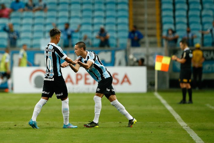 Ferreirinha passa por cirurgia, Grêmio atualiza situação e dá