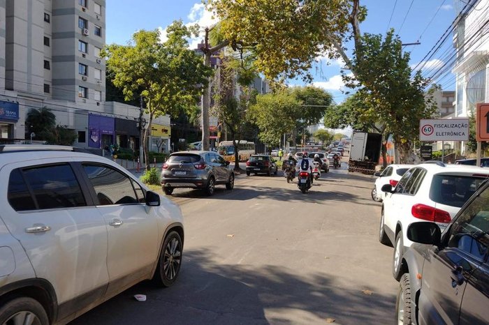 Twitter @EPTC_POA / Reprodução