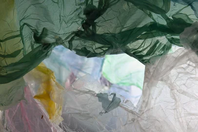 A exposição Algo turvo, cremoso e entorpecido inaugurahoje (17) no Museu do Trabalho<!-- NICAID(15097159) -->