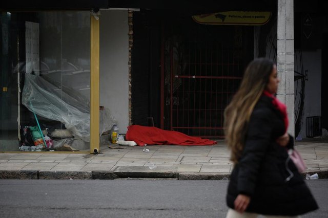 Porto Alegre, RS, Brasil, 20-05-2022: Moradores em situação de rua no bairro Cidade Baixa. Foto: Mateus Bruxel / Agência RBSIndexador: Mateus Bruxel<!-- NICAID(15101466) -->