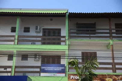 Esteio, RS, Brasil, 23/05/2022 - Primeiro grupo de acolhidos no centro para imigrantes e refugiados em Esteio. Na última quinta-feira (19), o Centro Permanente de Acolhimento a Refugiados e Imigrantes em Esteio recebeu o primeiro grupo de acolhidos. O local funciona como uma casa de passagem. Foto: André Ávila/Agência RBS<!-- NICAID(15104425) -->
