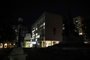 PORTO ALEGRE, RS, BRASIL, 31.05.2022: Praça da Matriz, no centro da capital, às escuras após roubo de cabos de luz. Foto: Camila Hermes/Agência RBS<!-- NICAID(15111798) -->