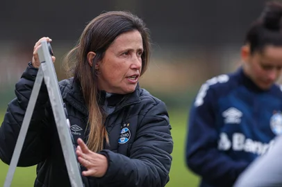 Patrícia Gusmão, técnica das Gurias Gremistas<!-- NICAID(15114930) -->
