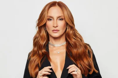 Claudia Leitte<!-- NICAID(15019449) -->