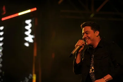 CAXIAS DO SUL, RS, BRASIL, 01/12/2019Mais Nova Festival, realizado nos pavilhões da festa da uva, trouxe Artistas principais: Marília Mendonça em seu último show antes da gravidez e Wesley Safadão.Imagens do show de Wesley Safadão(Lucas Amorelli/Agência RBS)<!-- NICAID(14343599) -->