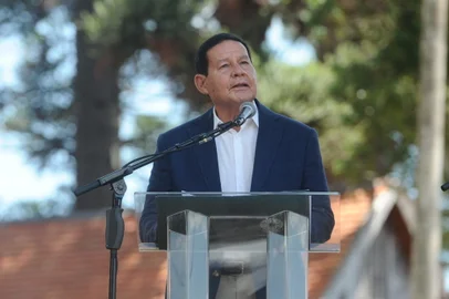 CAXIAS DO SUL, RS, BRASIL (18/02/2022)Inauguração da Festa da Uva. (Antonio Valiente/Agência RBS)<!-- NICAID(15020444) -->