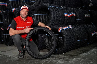 Borilli Racing<!-- NICAID(15139429) -->
