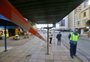 Primeiro dia com realocação de 15 linhas de ônibus no Centro tem passageiros surpresos e orientação de agentes da EPTC; veja mapa das paradas