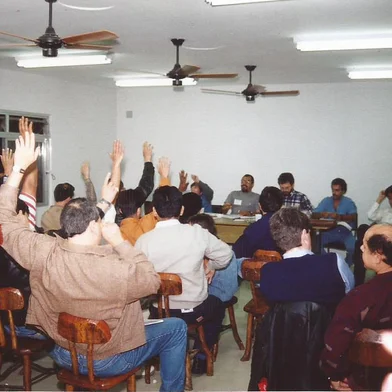 Almanaque Gaúcho: Sindicato dos Radialistas do RS completa 60 anos. Na foto, assembleia em 1993<!-- NICAID(15142278) -->
