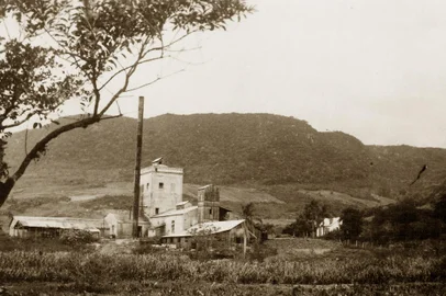 Usina Santa Martha, desativada em 1938 em Osório<!-- NICAID(15172281) -->