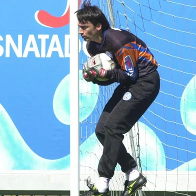 #Máquina: D1-5020683BAHIA TREINA NO ESTADIO OLIMPICO EMERSON GOLEIRO<!-- NICAID(917646) -->