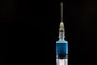 Vacina, agulha, seringa. Foto: JCLobo / stock.adobe.comFonte: 401004512<!-- NICAID(15105137) -->