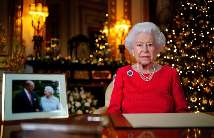 Coroa improvável, casamento longevo, tradições e mais: o reinado da rainha  Elizabeth II | Donna