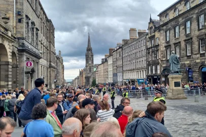 Edimburgo espera pelo cortejo com o corpo de Elisabeth II<!-- NICAID(15202925) -->