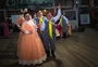 Pilchados como prendas e peões, alunos da Apae fazem apresentação de dança em CTG de Igrejinha