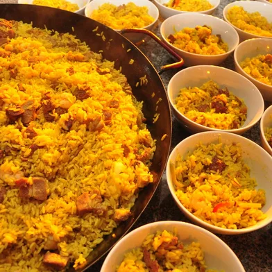 Paella Valenciana produzida pelo  Chef Evandro Añaña de Pelotas.<!-- NICAID(7074913) -->
