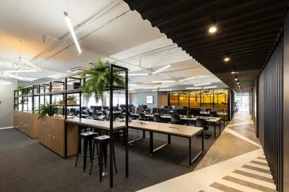 Cadastra Coworking<!-- NICAID(15228341) -->