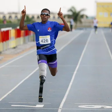 O paratleta Wallison Fortes retornou de viagem, após competir em Brasília e Marrocos, com cinco medalhas de ouro.<!-- NICAID(15218229) -->