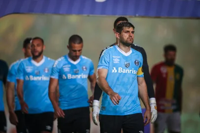 Gremio x Sampaio CorreaFUTEBOL/CAMPEONATO BRASILEIRO 2022 /GREMIO X SAMPAIO CORREA - ESPORTES - Lance da partida entre Gremio e Sampaio Correa disputada na noite desta sexta-feira, no EstÃ¡dio do CastelÃ£o, em Sao Luis, em partida valida pela Campeonato Brasileiro 2022. FOTO: LUCAS UEBEL/GREMIO FBPAEditoria: SPOLocal: Sao LuisIndexador: Lucas UebelSecao: futebolFonte: Gremio.netFotógrafo: Gremio x Sampaio Correa<!-- NICAID(15223004) -->