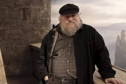 george r. r. martin , autor de game of thrones<!-- NICAID(10459567) -->
