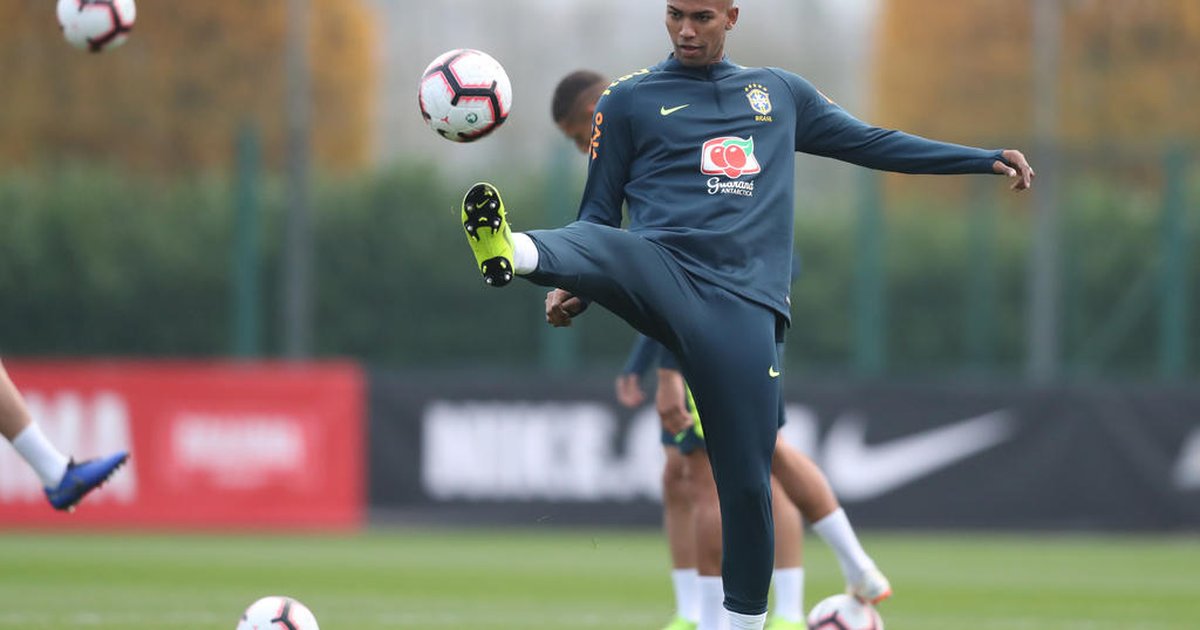 Vindo no mesmo avião que Borré: Internacional se cansa de T. Maia e joia do Grêmio é escolhida como novo meia - Foto | Reprodução: Internet