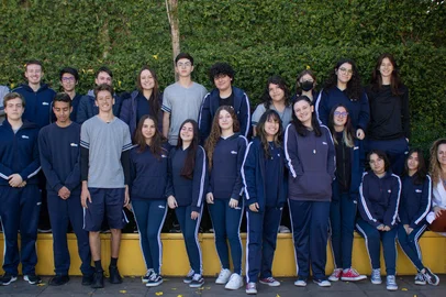 Festival de Cinema do La Salle ocorre no dia 14/10Na foto, alunos que se envolveram na produção dos curta-metragens com o tema O Bicentenário em 50 minutos<!-- NICAID(15226230) -->