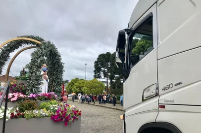 Procissão dos caminhoneiros em São Marcos<!-- NICAID(15236501) -->
