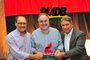 Ex-governadores José Ivo Sartori e Germano Rigotto, com o presidente do MDB caxiense, Carlos Búrigo.<!-- NICAID(15039732) -->