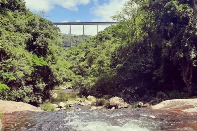 Recanto Cascata V13<!-- NICAID(15248433) -->