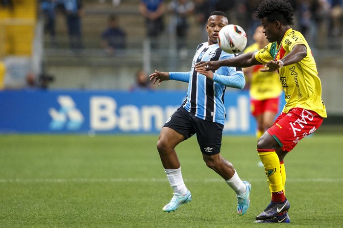 Melhores momentos: Grêmio 3x0 Brusque | 38º rodada do Brasileirão Série B 2022