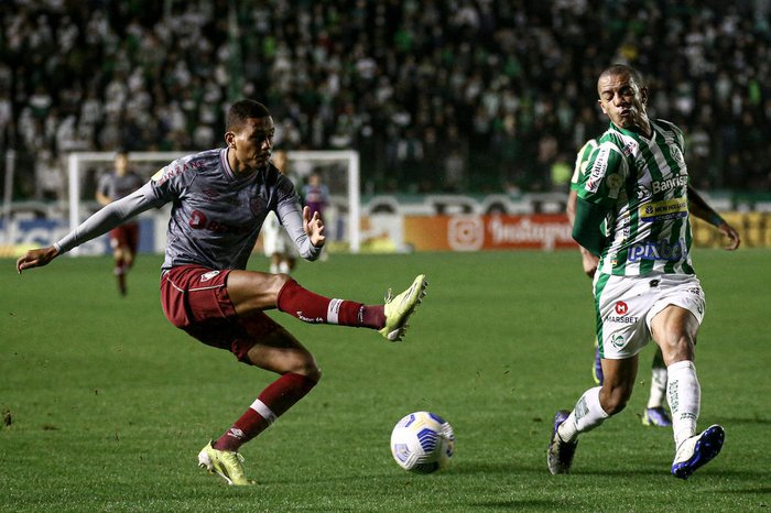 Lucas Marçon / Fluminense F.C Lucas Marçon / Fluminense F.C