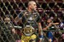 Alex Poatan Pereira conquista cinturão peso-médio do UFC - UFC/Divulgação<!-- NICAID(15267502) -->
