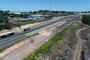 PORTO ALEGRE, RS, BRASIL, 18/11/2022- A Sultepa está realizando a construção de um viaduto e de uma passagem de nível no quilômetro 21 da RS-118, na região da RS-030 e Distrito Industrial de Gravataí. Foto: Lauro Alves  / Agencia RBS<!-- NICAID(15269166) -->
