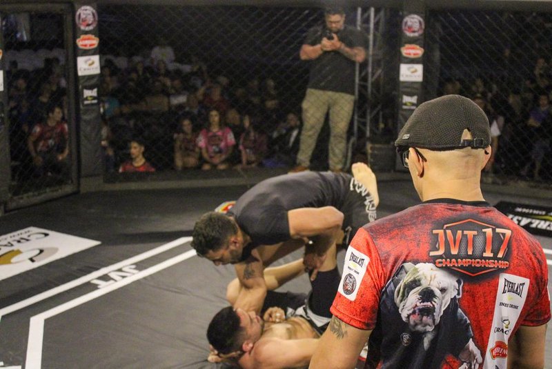 Lutas de MMA e outras modalidades marcaram a 17/ª edição do JVT Championship.<!-- NICAID(15271399) -->