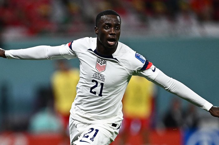 Timothy Weah abriu o placar