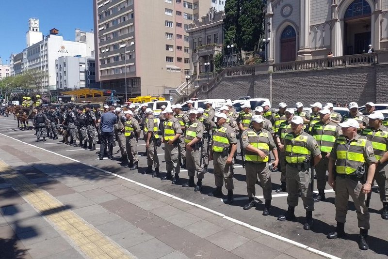 Brigada Militar de Caxias do Sul lança Operação Papai Noel 2022<!-- NICAID(15276569) -->