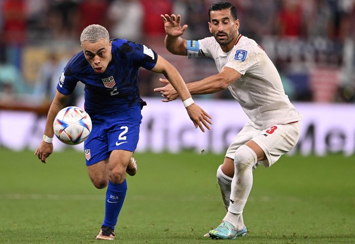 Estados Unidos vencem o 'rival' Irã e se garantem nas oitavas de final da  Copa do Mundo