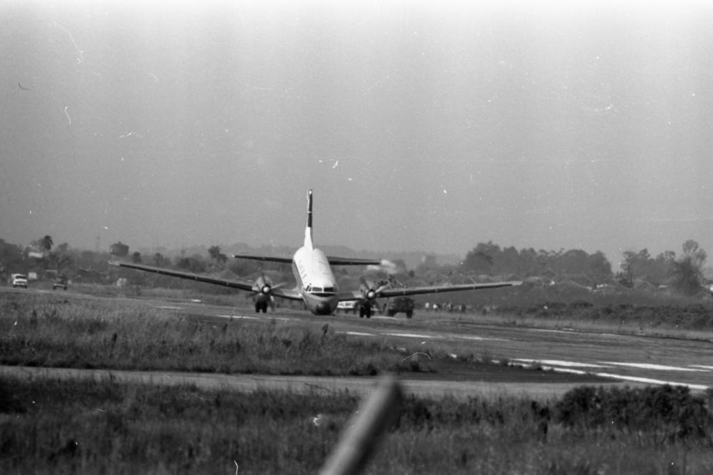 O dia em que os porto-alegrenses se mobilizaram para assistir ao pouso ...